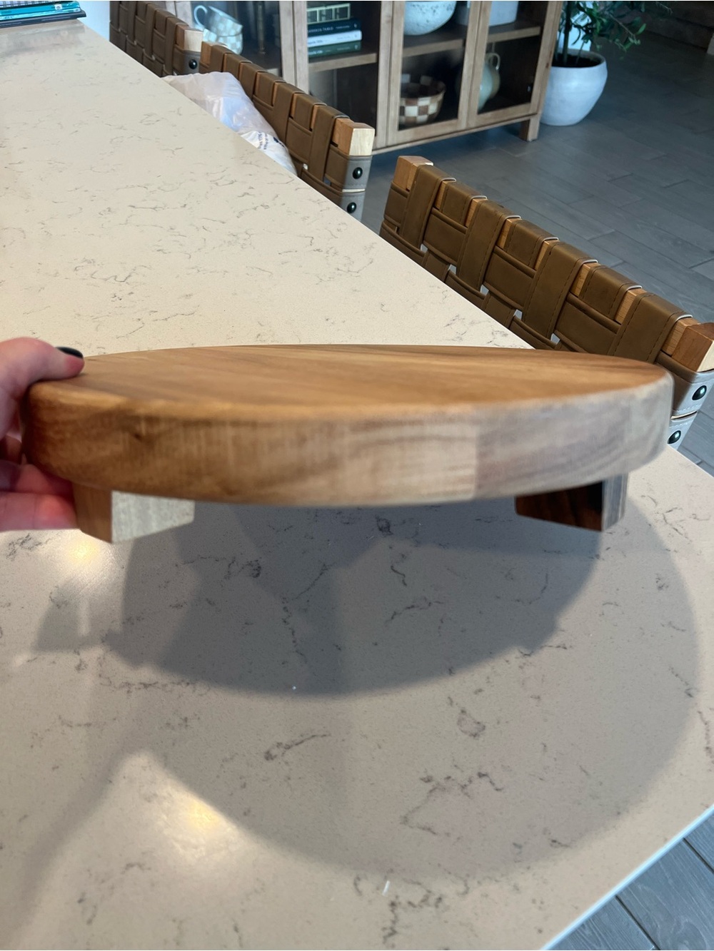 Round Wood Serving Board - Natural Brown - Picture 2 of 4